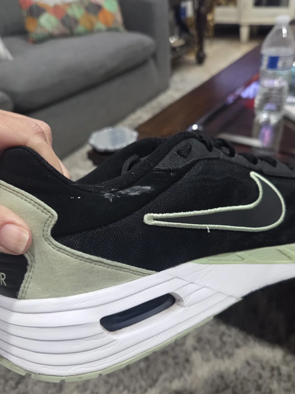 NikeAir Max Solo  Men's Black & Olive Green Running Shoes